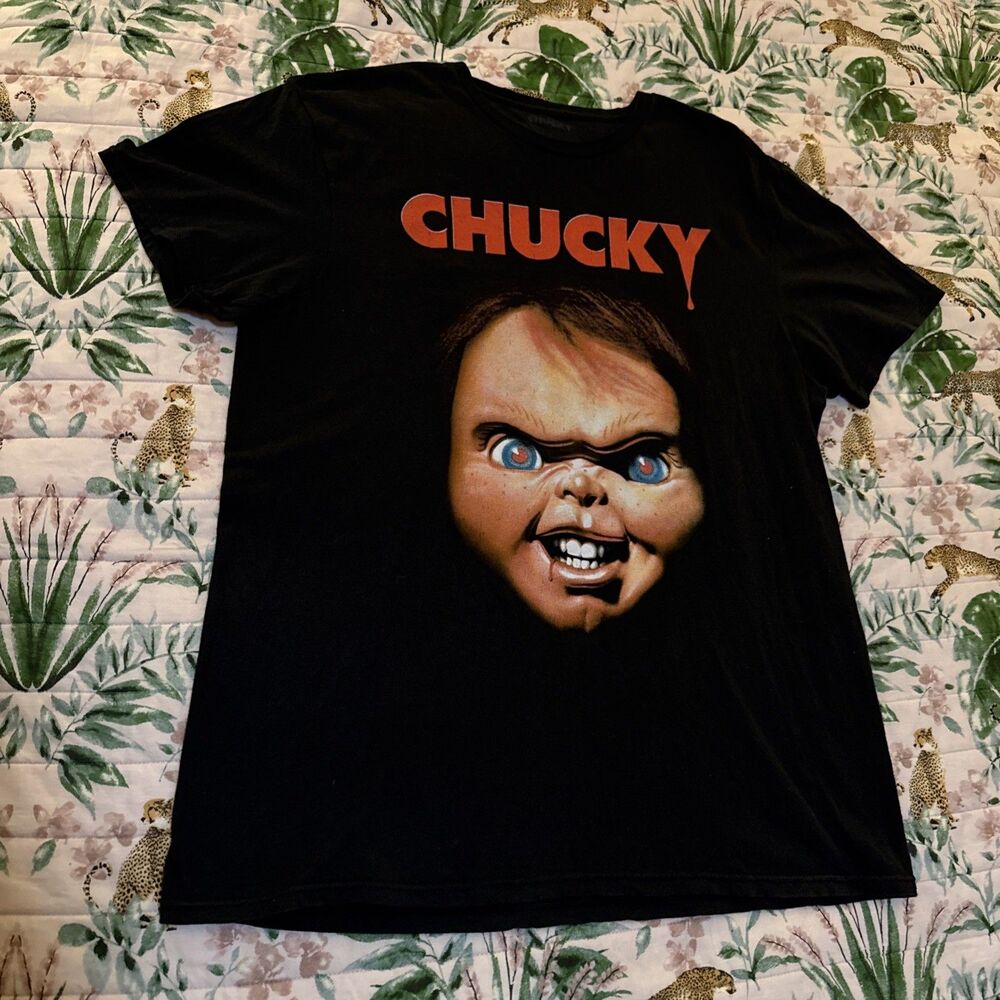 Chucky Graphic T-Shirt VHS Horror Movie Tee Shirt Size Large Distressed Look